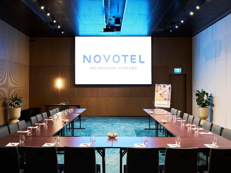 Novotel Melbourne Airport image