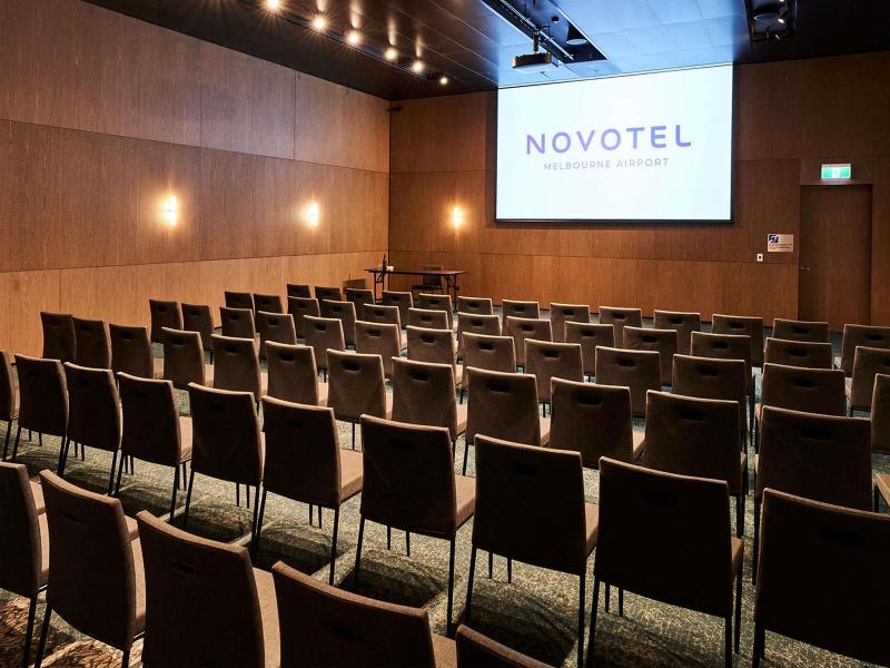 Novotel Melbourne Airport image