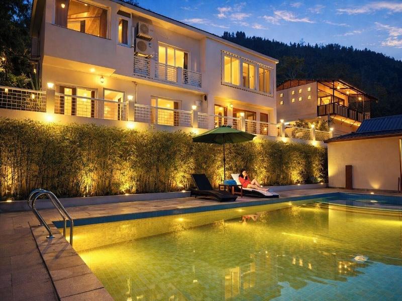 Maati Resort by the Lake Hill image
