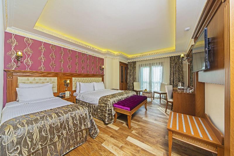 Lausos Palace Hotel image