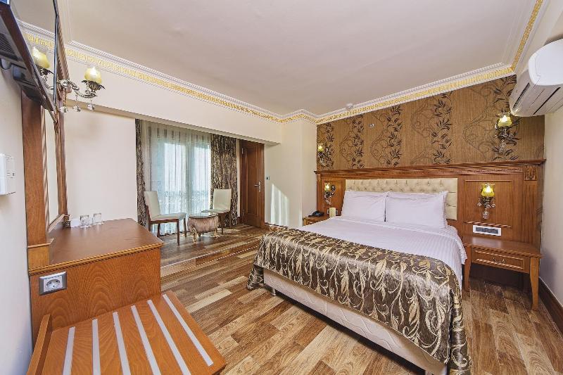 Lausos Palace Hotel image