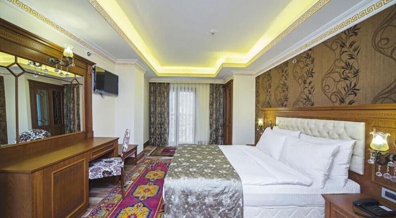 Lausos Palace Hotel image
