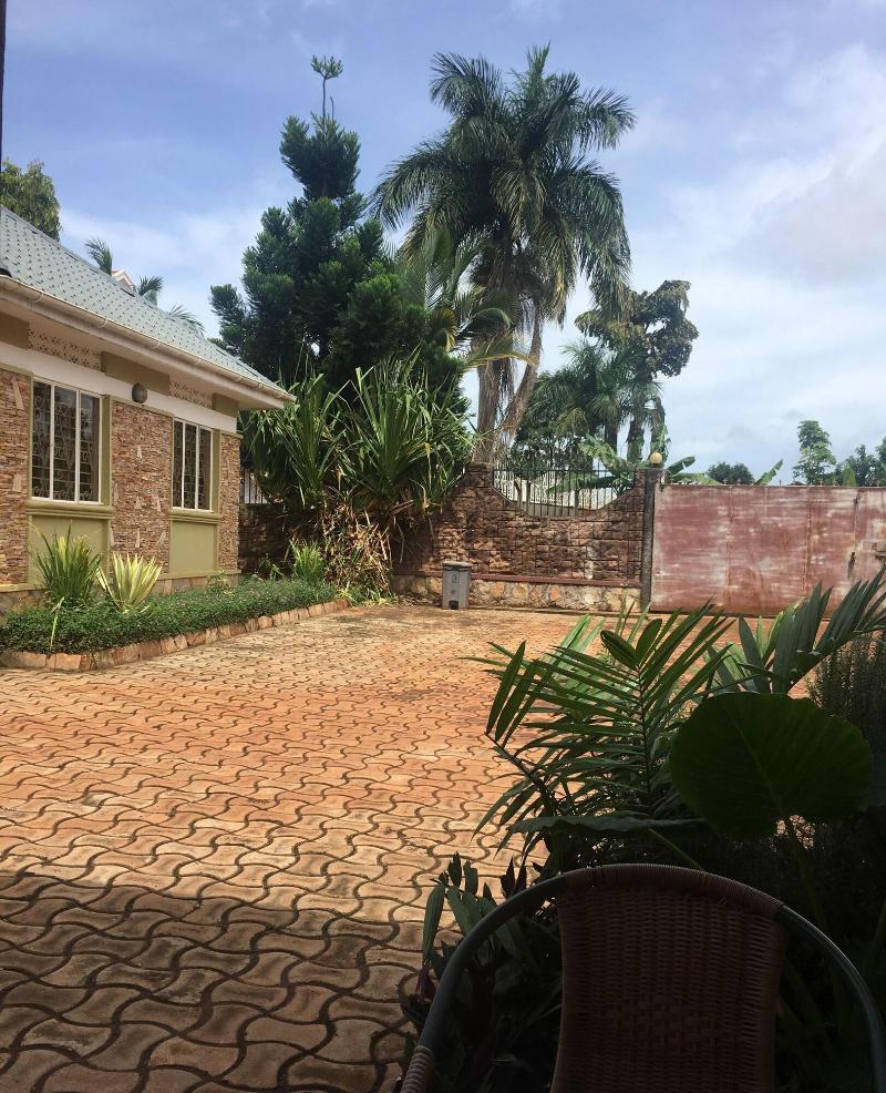Prestige Resort Cottages image