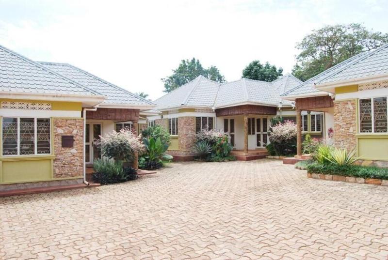 Prestige Resort Cottages image