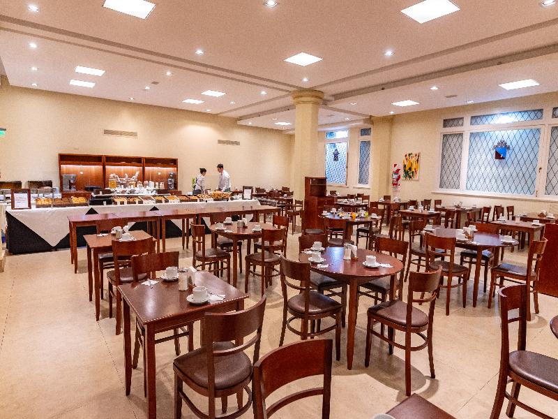 Riviera — restaurant