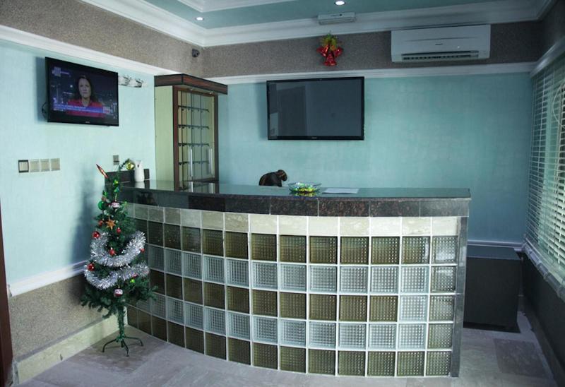 Milestone Hotel image