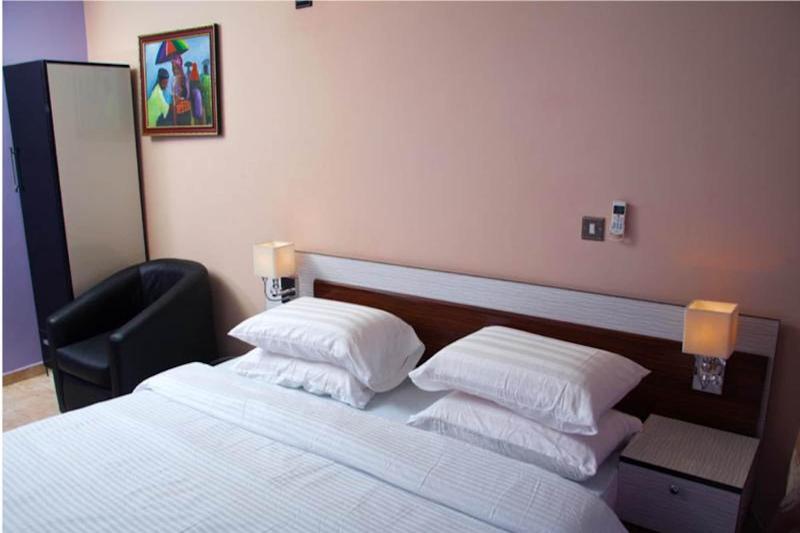 Milestone Hotel image