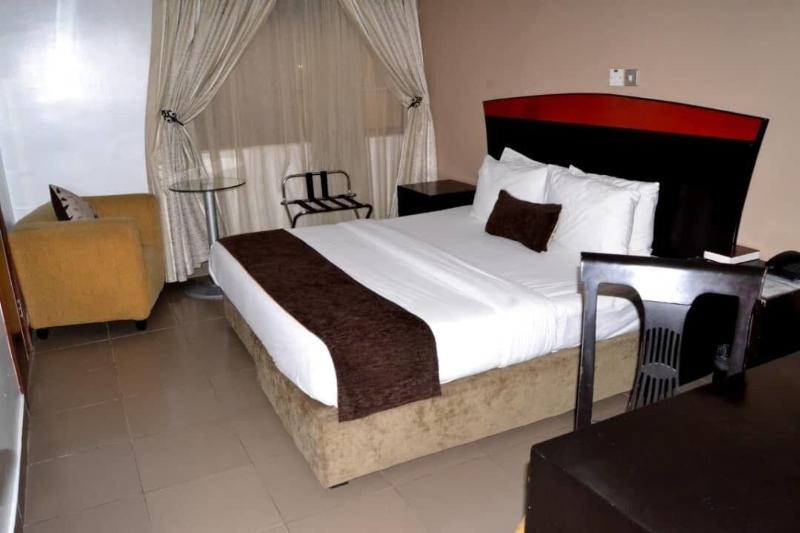 Suru Express Hotel Surulere image