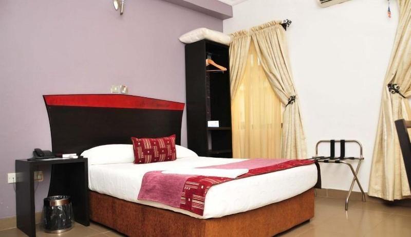 Suru Express Hotel Surulere image