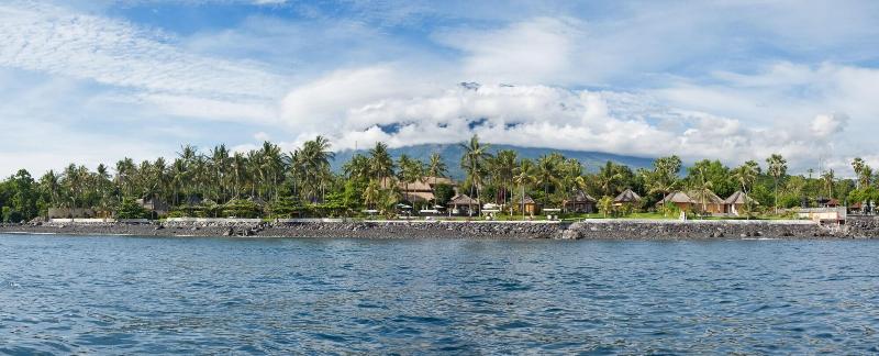 Siddhartha Oceanfront Resort Spa Bali — exterior view