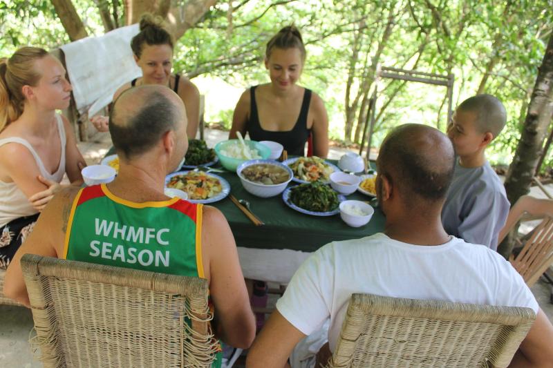 Island Smiles Homestay