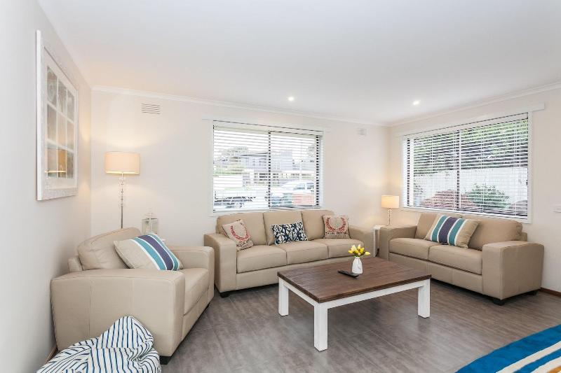 Beachfront Cottages Torquay image
