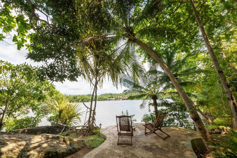Villa Birdlake image