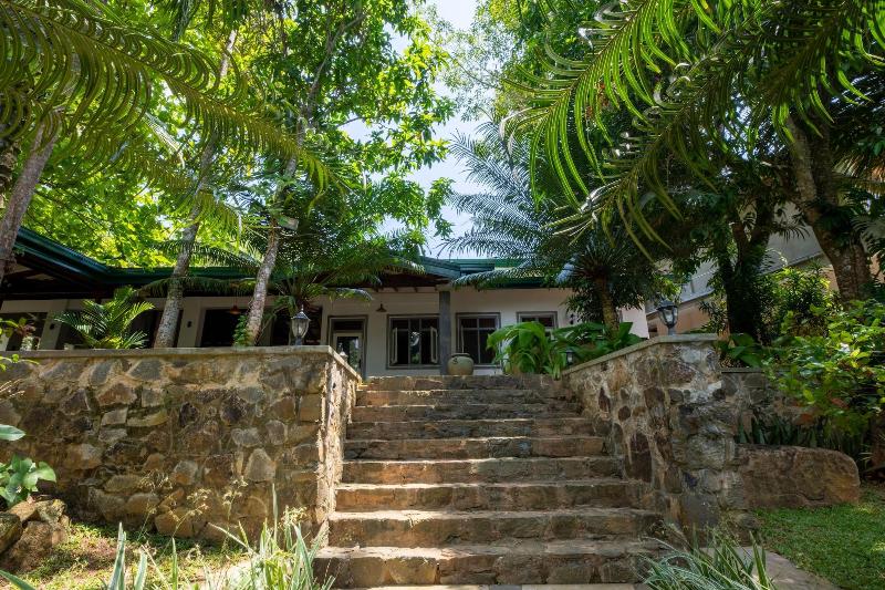 Villa Birdlake image
