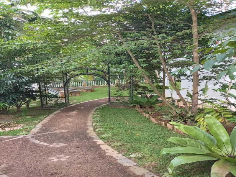 Villa Birdlake image
