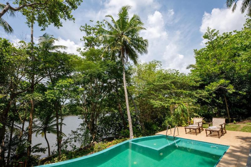 Villa Birdlake image