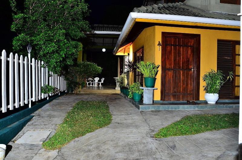 Deer Point Hotel Kandy image