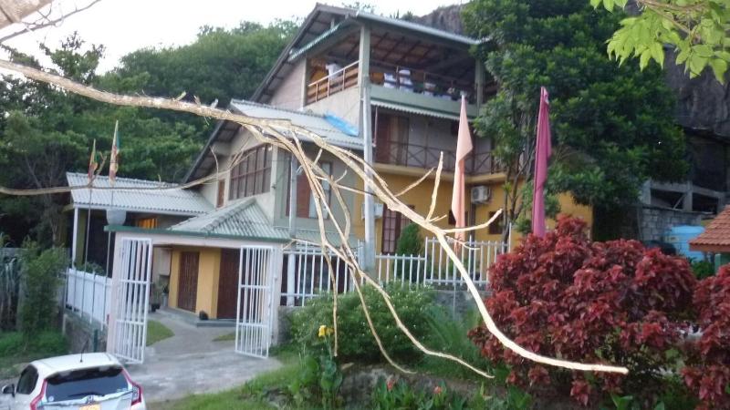 Deer Point Hotel Kandy image