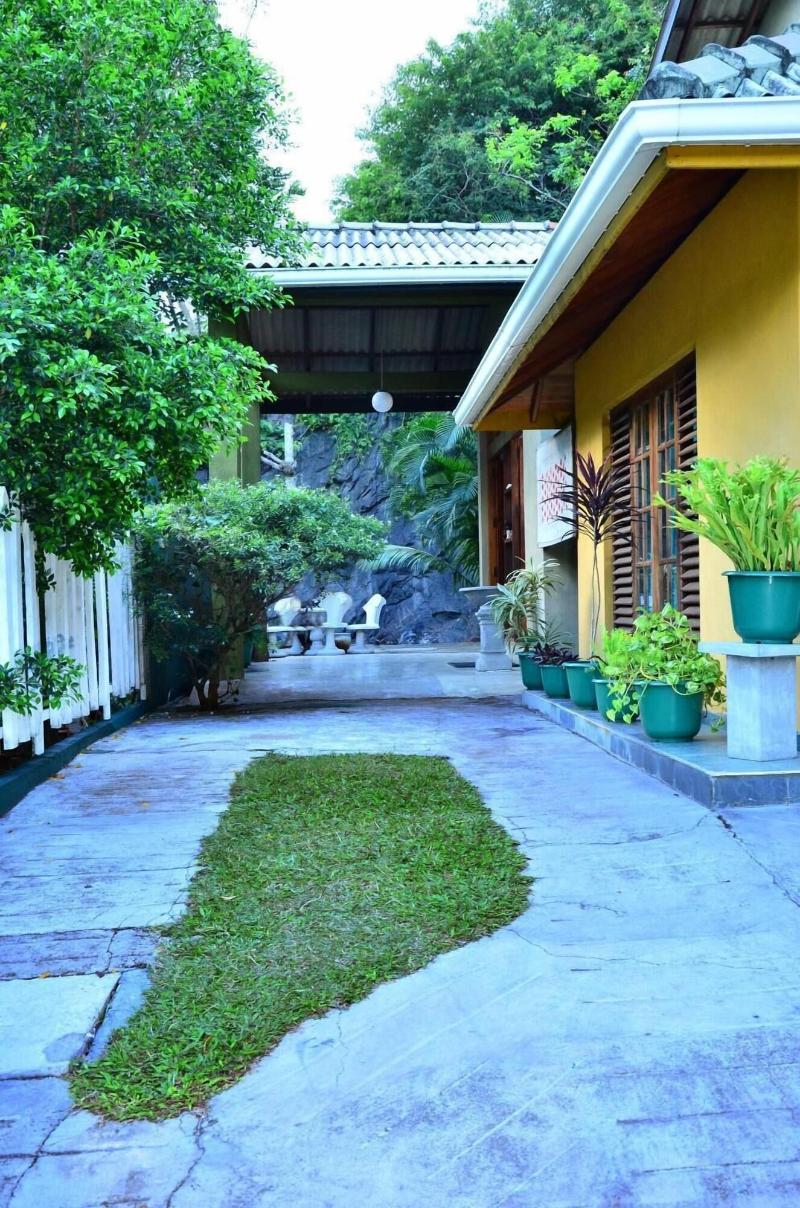Deer Point Hotel Kandy image