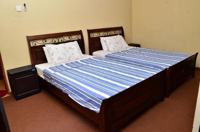 Deer Point Hotel Kandy image