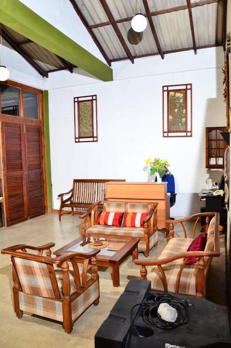 Deer Point Hotel Kandy image