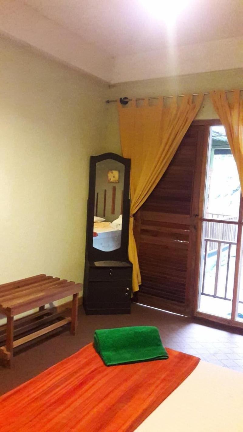 Deer Point Hotel Kandy image