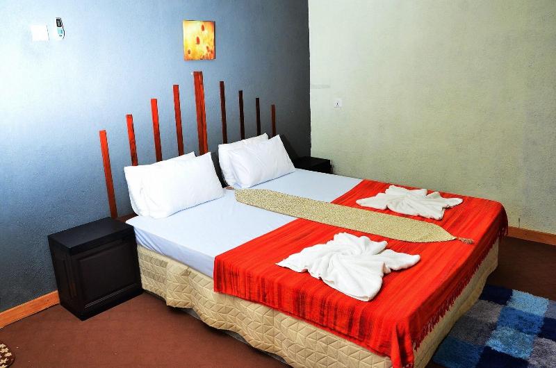 Deer Point Hotel Kandy image