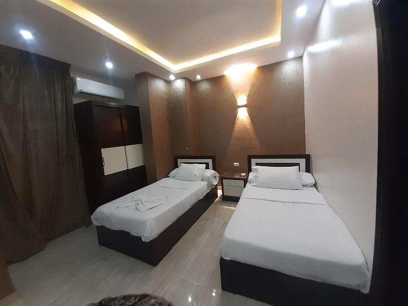 Tut Pyramids View Hotel image