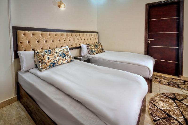 Tut Pyramids View Hotel image