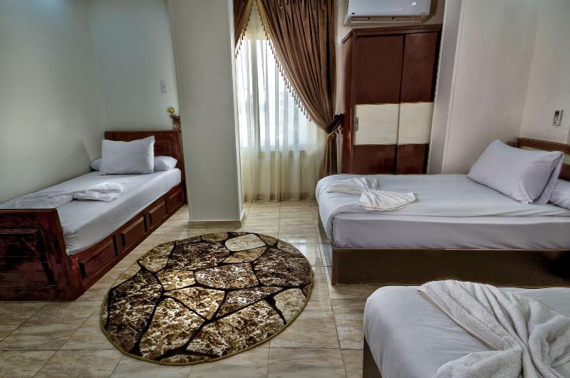 Tut Pyramids View Hotel image