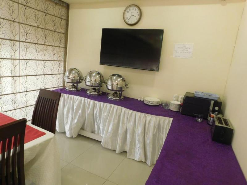 Diplomat Hotel image