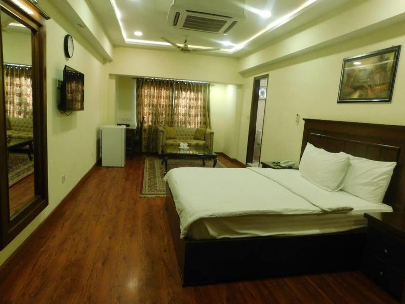 Diplomat Hotel image