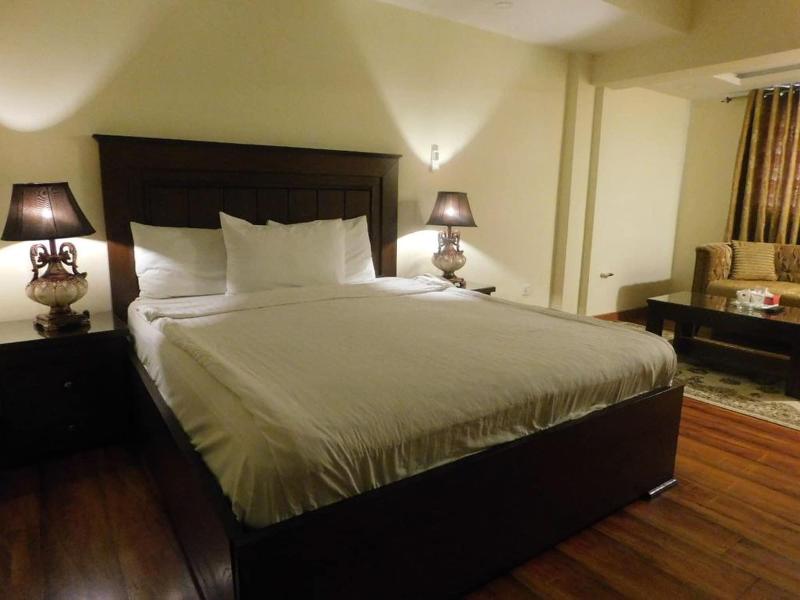 Diplomat Hotel image