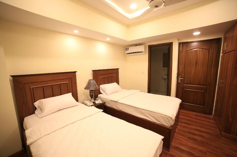 Diplomat Hotel image