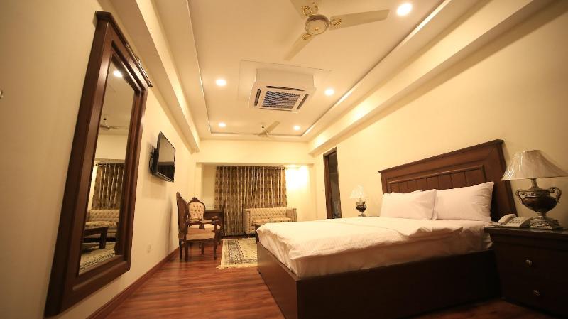 Diplomat Hotel image