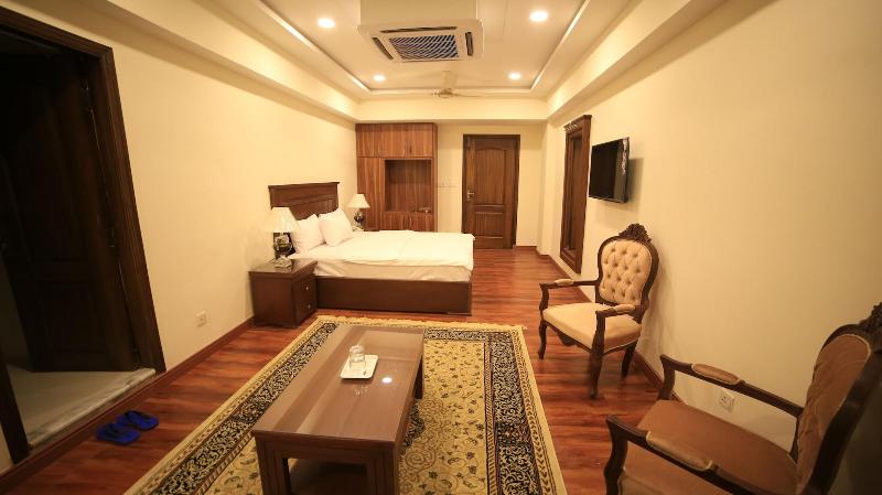 Diplomat Hotel image