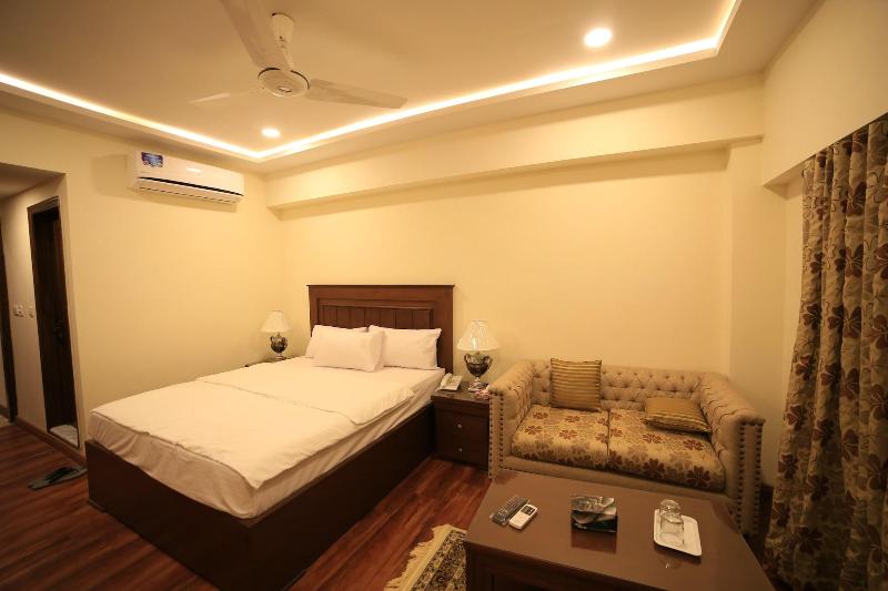 Diplomat Hotel image