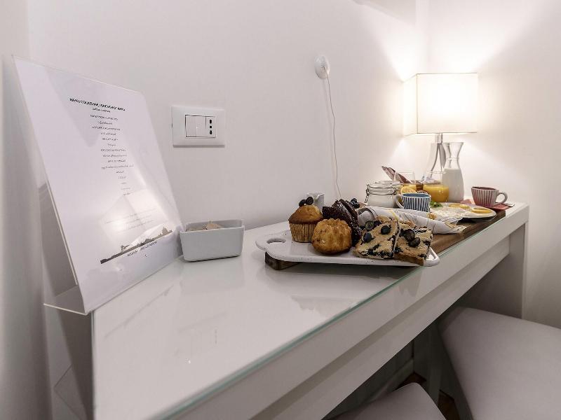 Bella Roma Luxury Accomodation image
