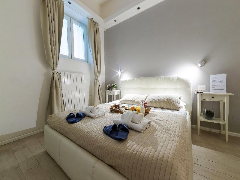 Bella Roma Luxury Accomodation image