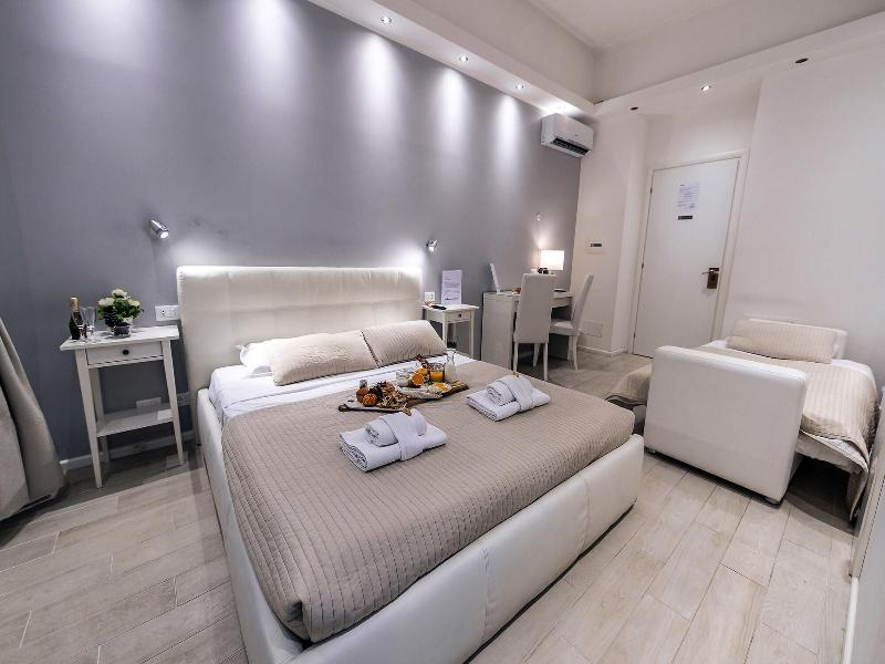 Bella Roma Luxury Accomodation image