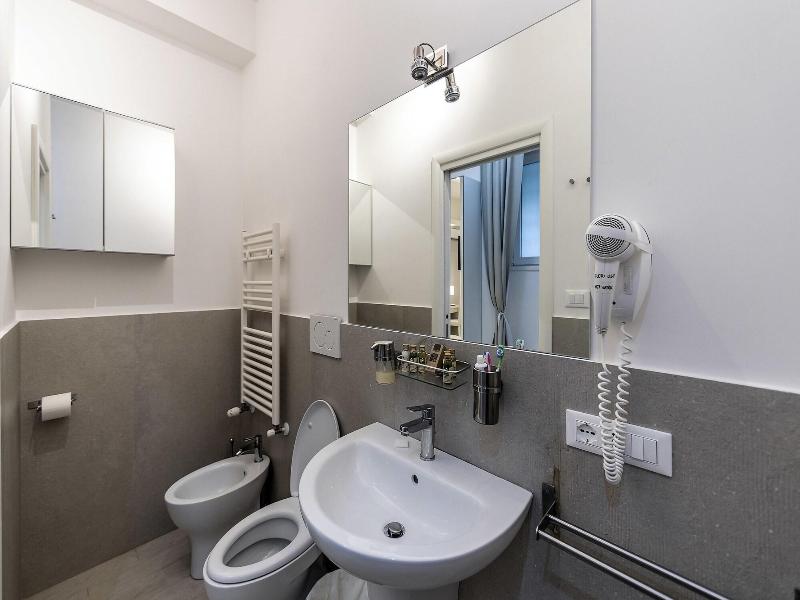 Bella Roma Luxury Accomodation image