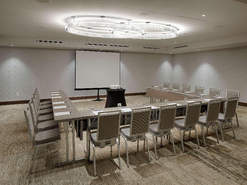 Doubletree Bloomfield Hills Detroit image