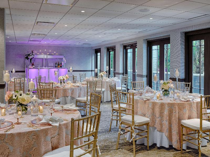Doubletree Bloomfield Hills Detroit image