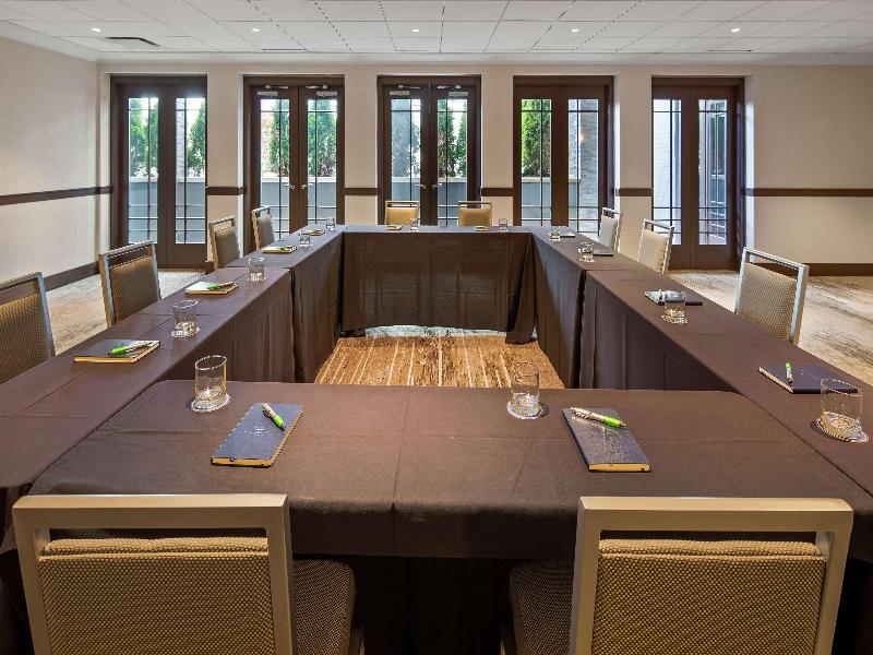 Doubletree Bloomfield Hills Detroit image