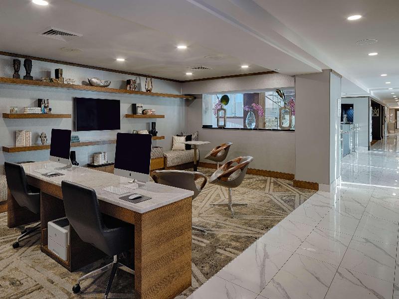 Doubletree Bloomfield Hills Detroit image