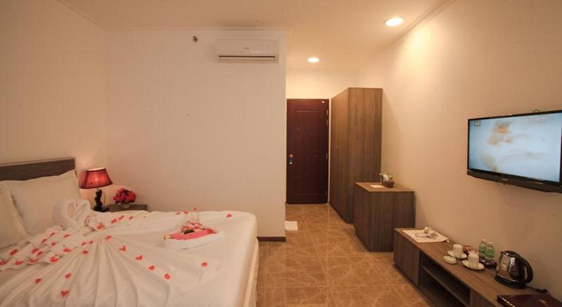 Den Long Do Hotel Restaurant image