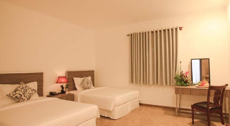 Den Long Do Hotel Restaurant image