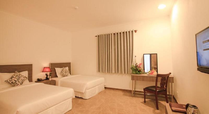 Den Long Do Hotel Restaurant image