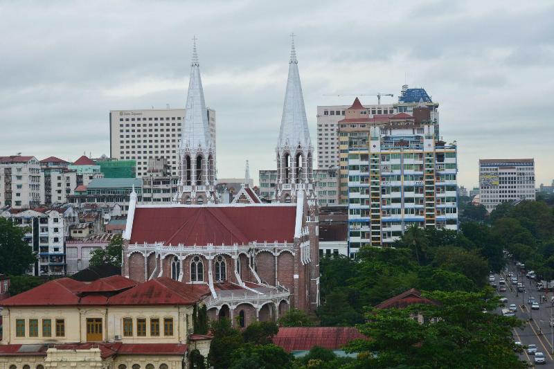 Grand Laurel Hotel image