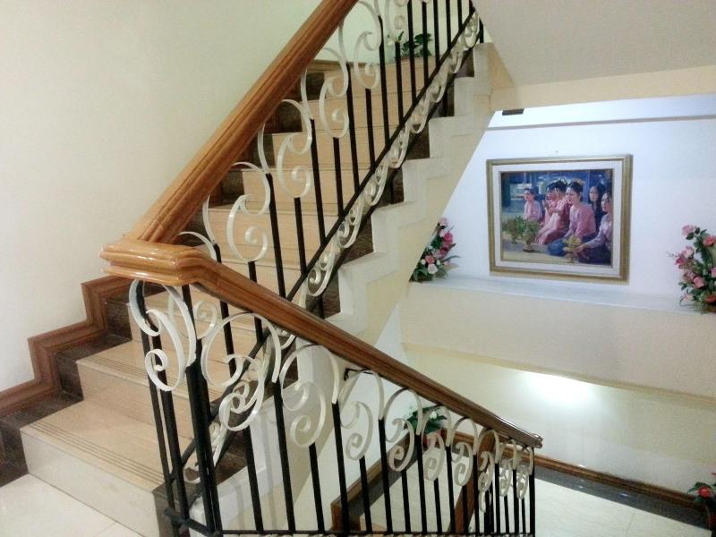 Grand Laurel Hotel image